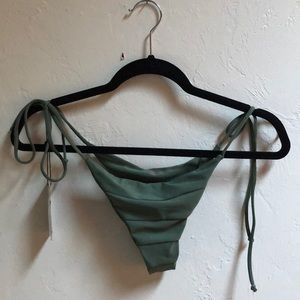 Benoa swim bikini bottoms NWT